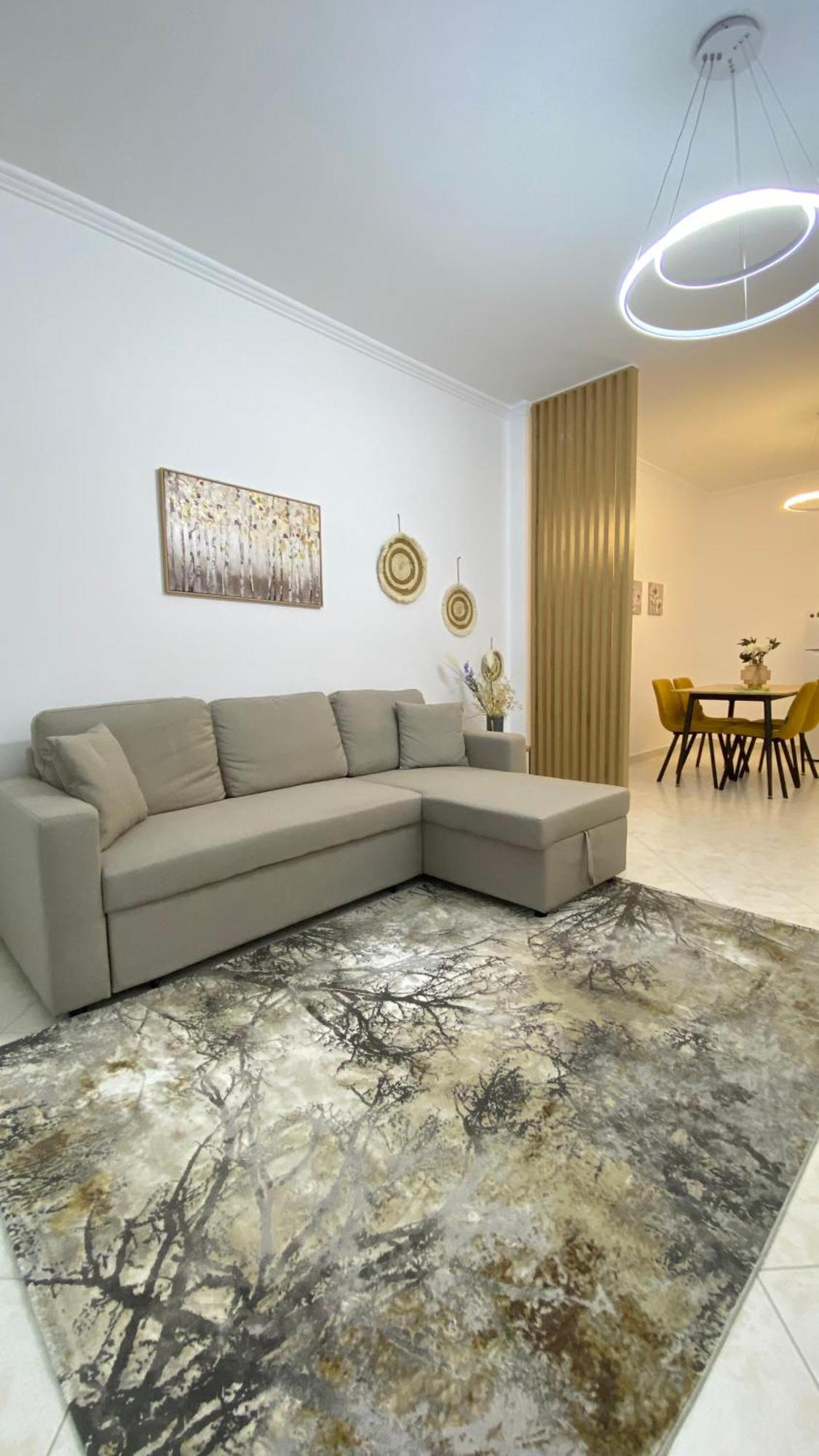 Ina Apartment *